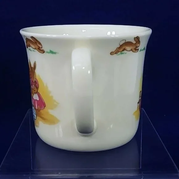 Royal Doulton Bunnykins Child's Mug "Doll's House" Pattern Coffee Tea Cup Vtg - Picture 2 of 4